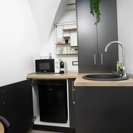 Апартаменти Balcescu Брашов